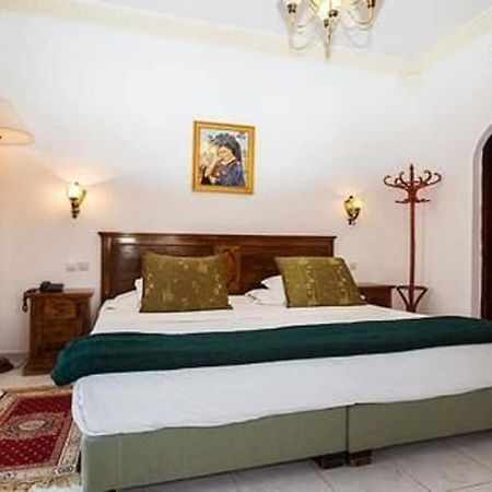 Hotel Kerdada Bou Saada Luaran gambar